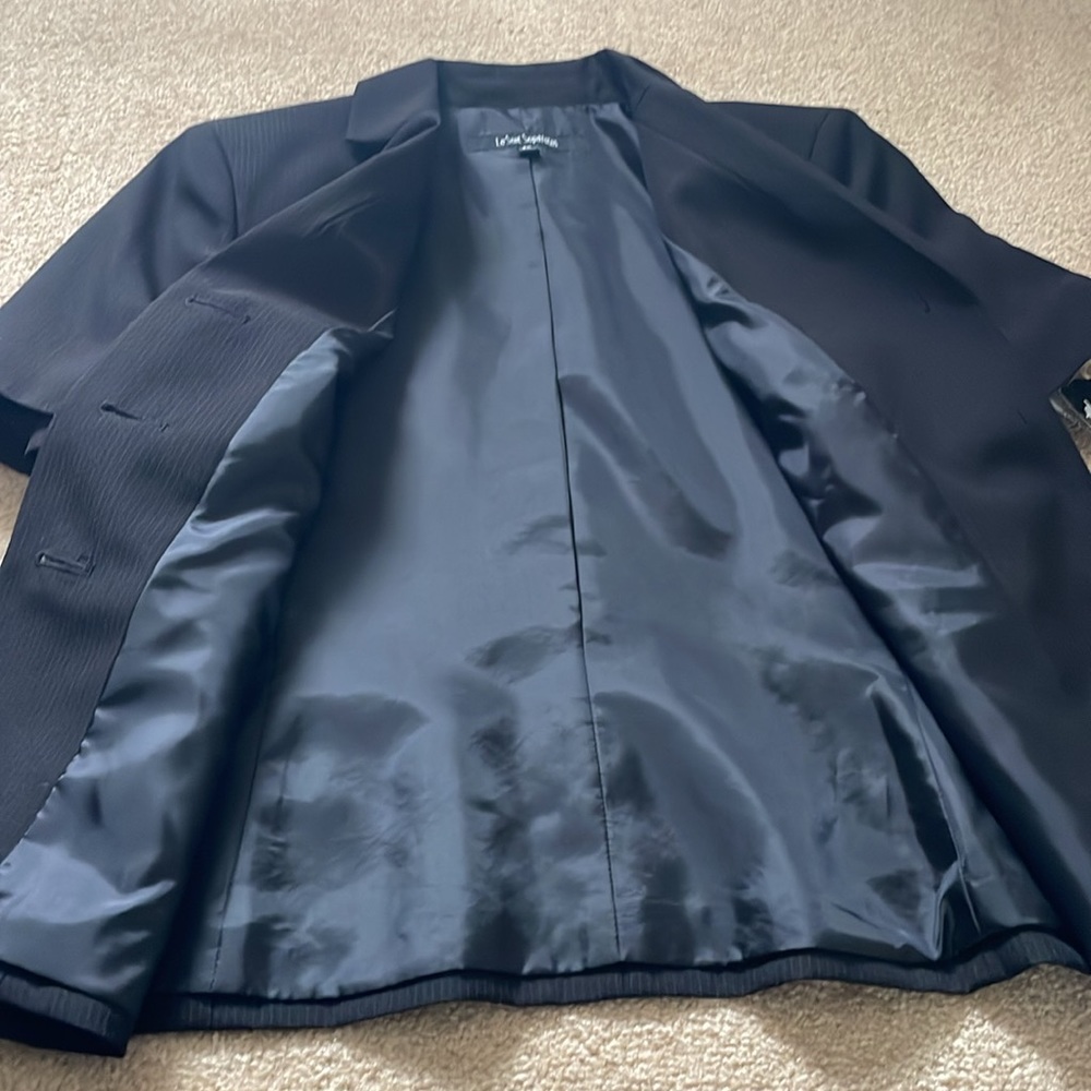 SEE NEW LISTING Pant Suit Set - Picture 7 of 7